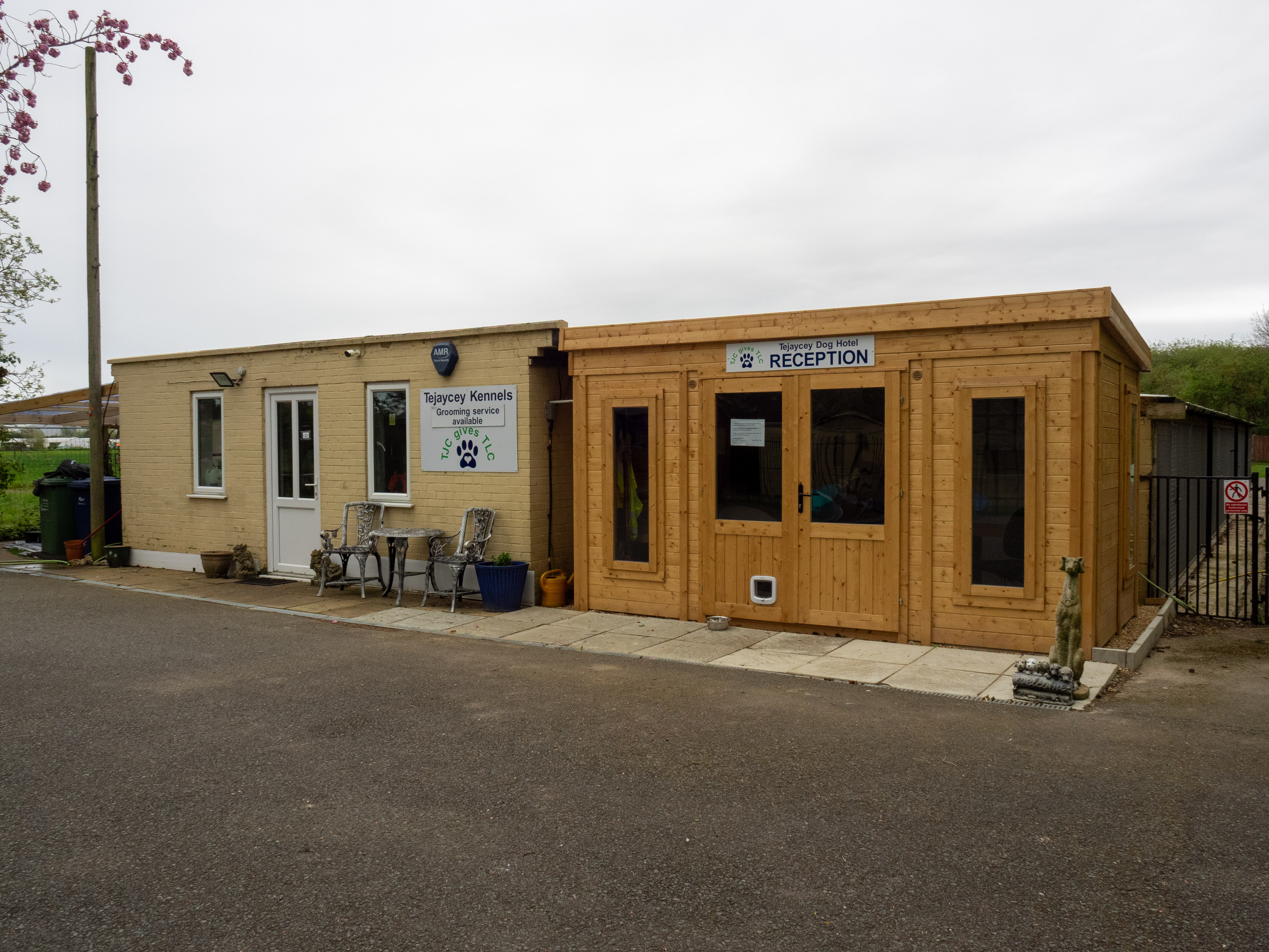Office and kennel block
